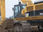 Large Excavator 90 Ton